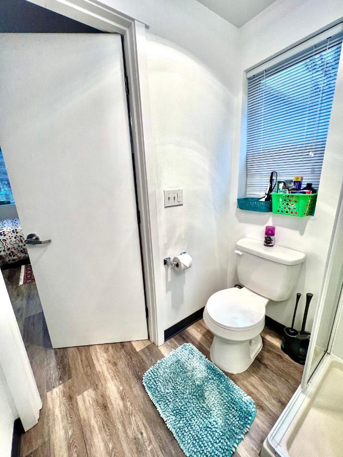 Micro Studio Apartment In University District- 10 Mins Walk To University Of Wa Seattle Esterno foto