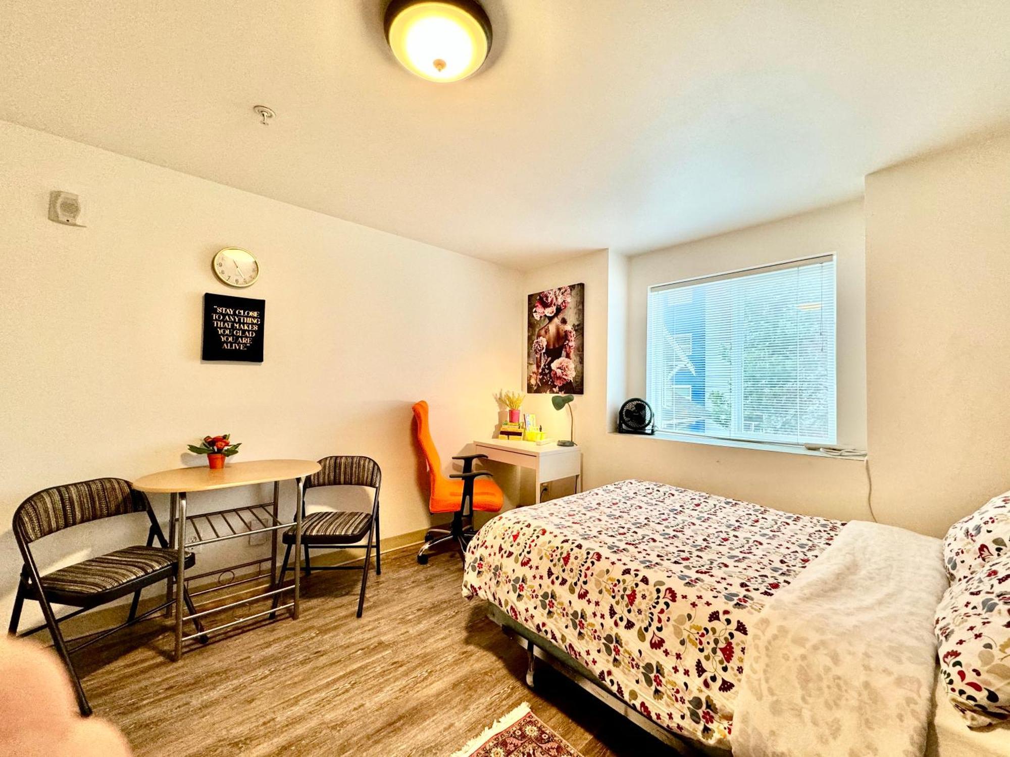 Micro Studio Apartment In University District- 10 Mins Walk To University Of Wa Seattle Esterno foto