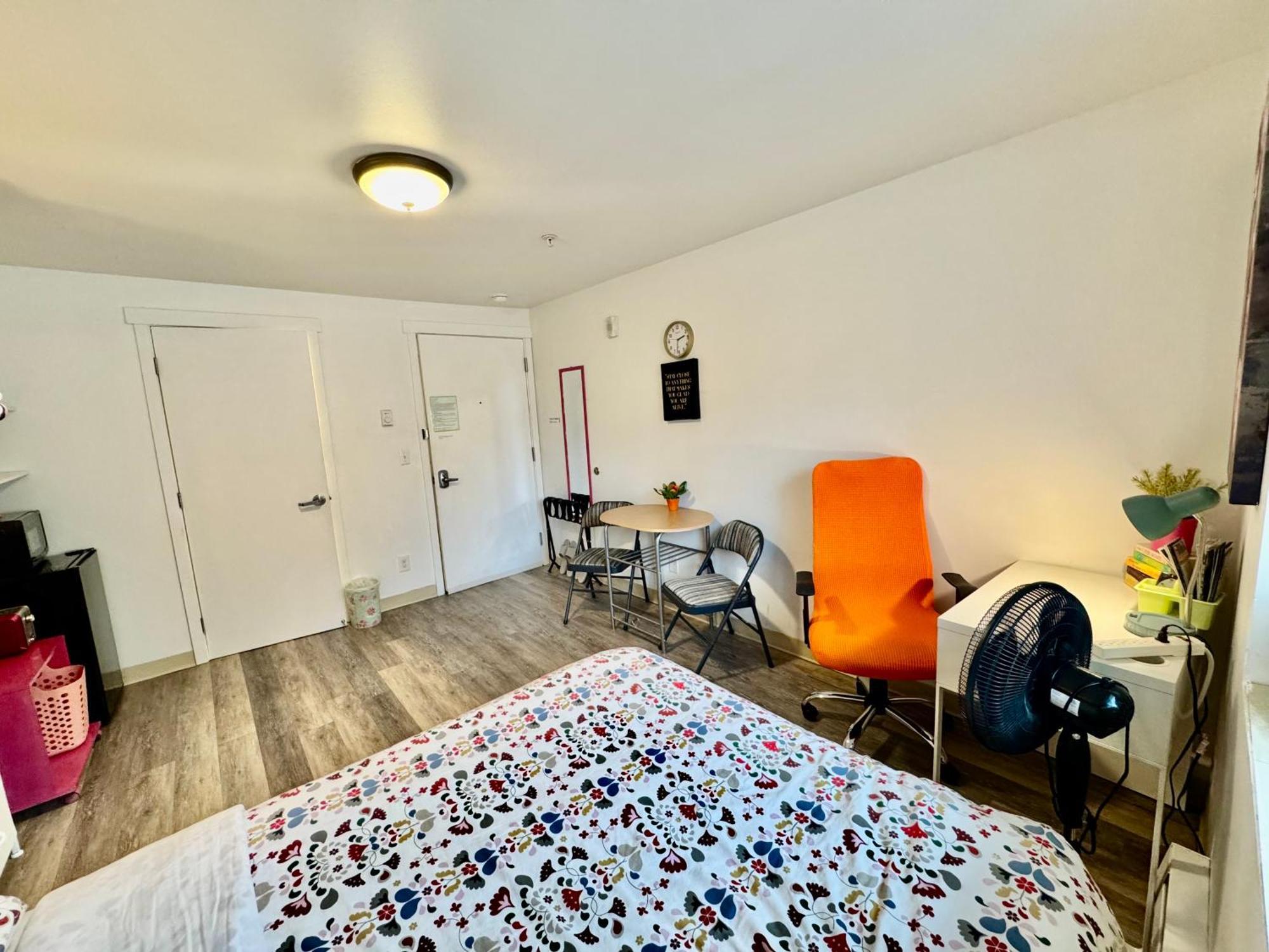 Micro Studio Apartment In University District- 10 Mins Walk To University Of Wa Seattle Esterno foto